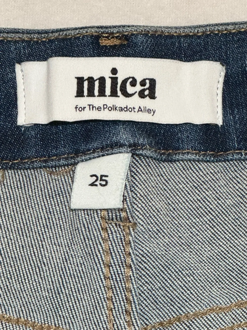 Mica High-waisted Blue Wide-Leg Flare Distressed Boho Jeans Women’s Size 25 - Picture 5 of 14